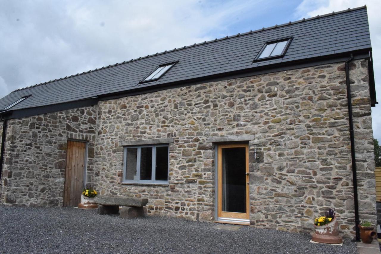 Cowshed In The Black Mountains Abergavenny Esterno foto