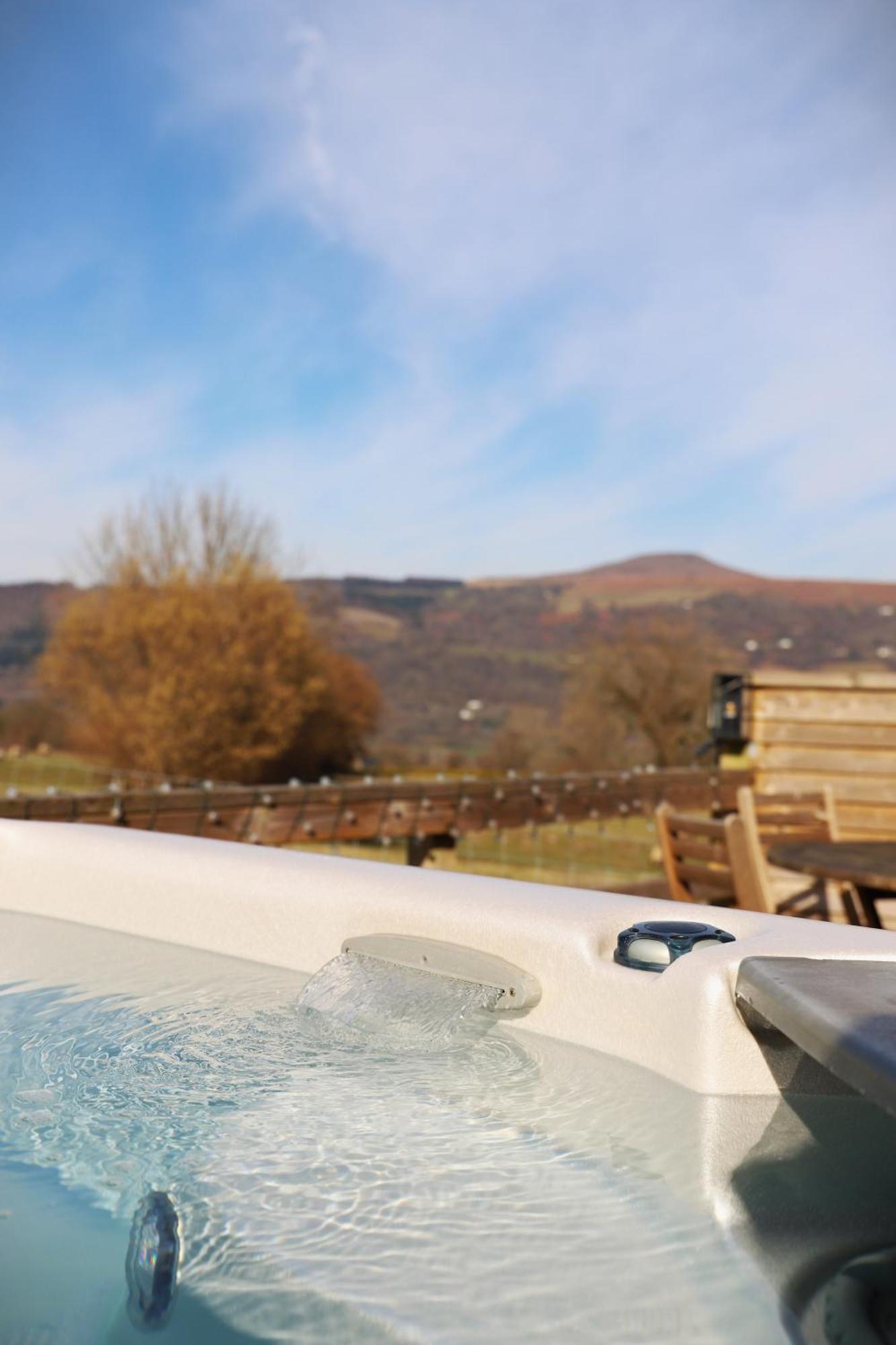 Cowshed In The Black Mountains Abergavenny Esterno foto